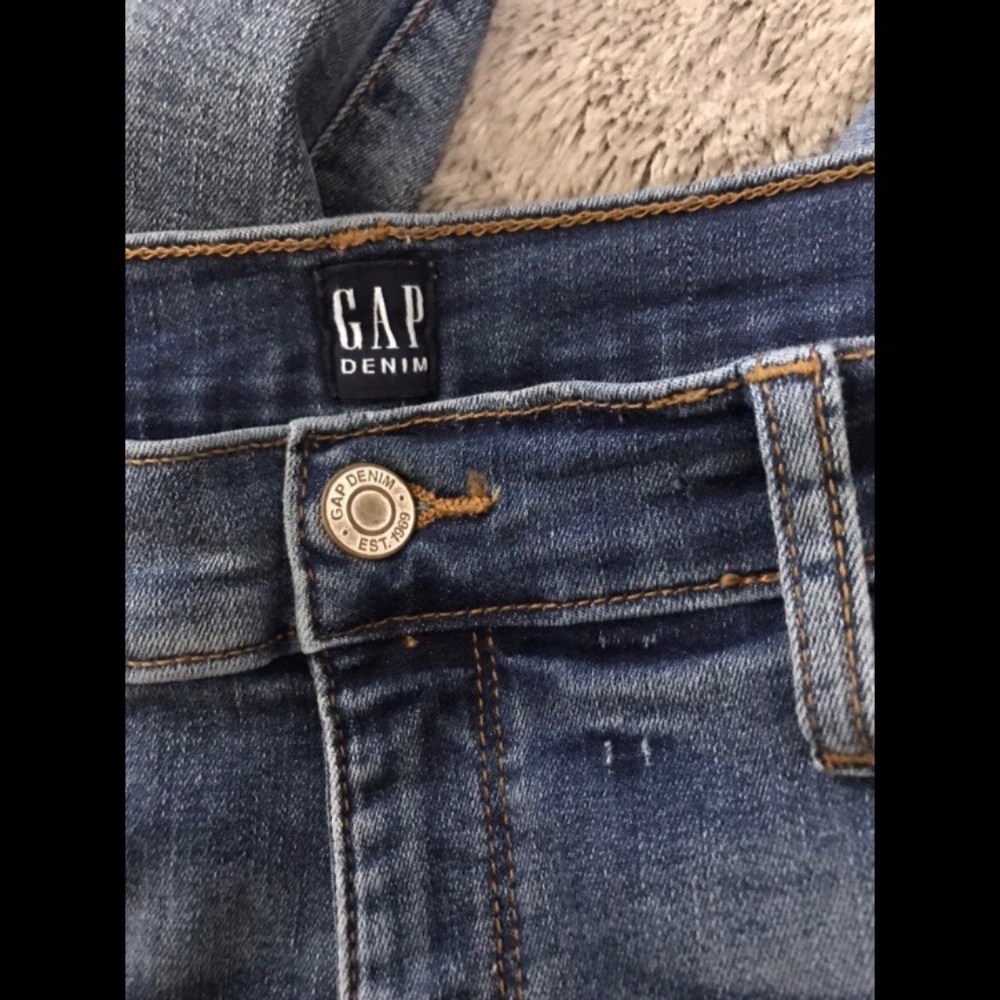 GAP favorite jegging size 32R